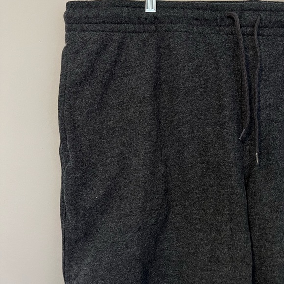 Bundle of three knit shorts. - Picture 11 of 14